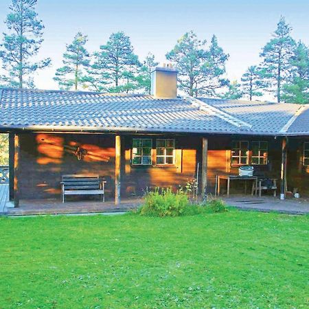 Gorgeous Home In Kaelarne With House Sea View Ovsjobyn Exterior photo